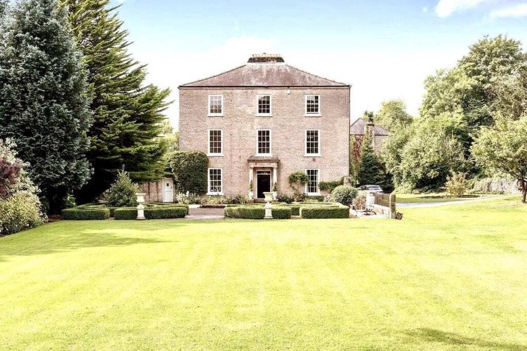 Georgian Villa In Richmond On The River Swale Exterior foto